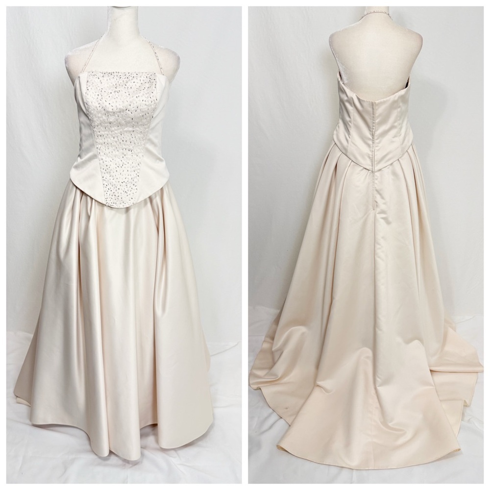 Vintage Cream Halter Wedding dress